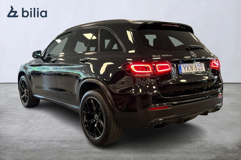 Bild 2 av Mercedes-Benz GLC 300 e 4MATIC Amg line plus / Premiumpaket / Elstolar / Navi / Drag