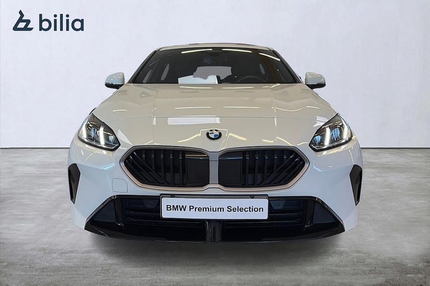 Bild 5 av BMW 120 M Sport H/K Panorama Rattvärme Backkamera