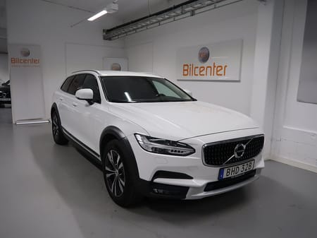 Volvo V90 Cross Country D4 AWD V-Däck ingår Drag-Navi-Kamera-Värmare-VoC-BLIS-C