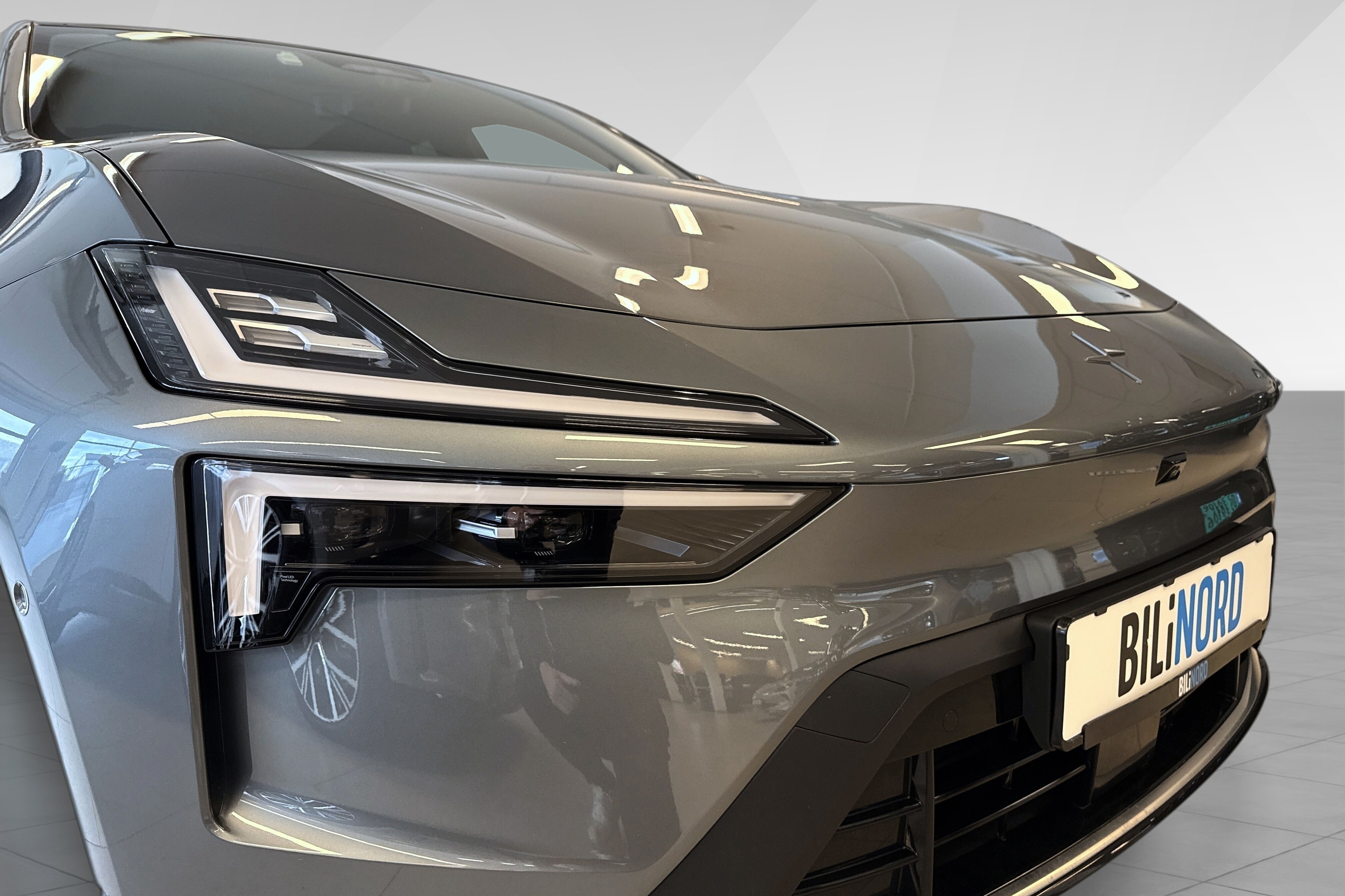 Polestar 4 Long Range Dual motor bilde 9