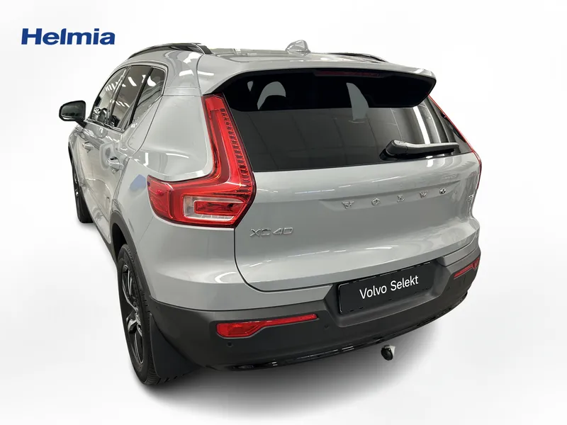 Bild 5 av 16 – Volvo XC40 B3 FWD Bensin Plus Dark