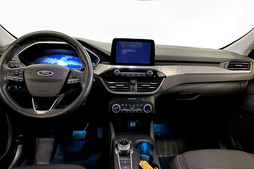 Bild 4 av Ford Kuga Plug-In Hybrid Titanium Drag E-CVT, 225hk