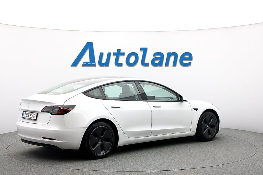 Bild 4 av Tesla Model 3 Standard Range Plus Plus, Pano, B-Kamera,60kWh, Kamera 325hk