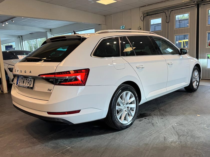 Bild 4 av Škoda Superb iV Kombi