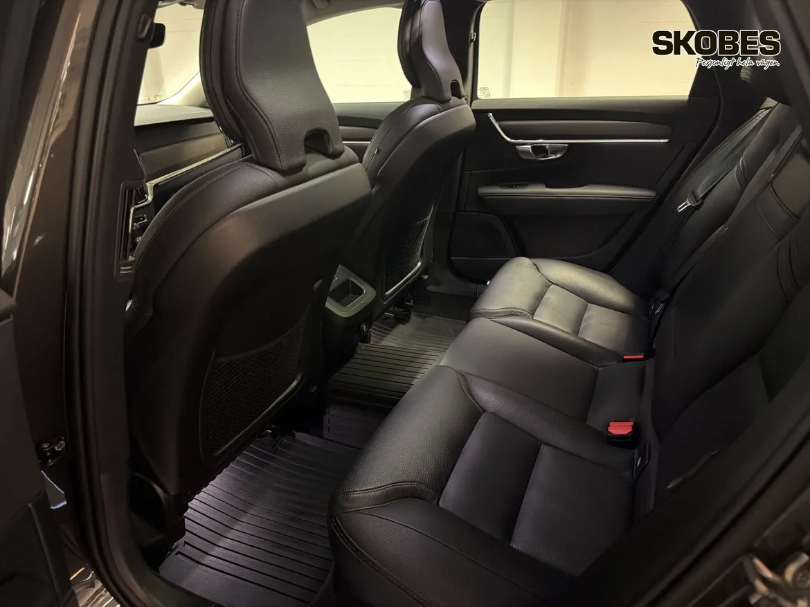 Volvo V90 Cross Country