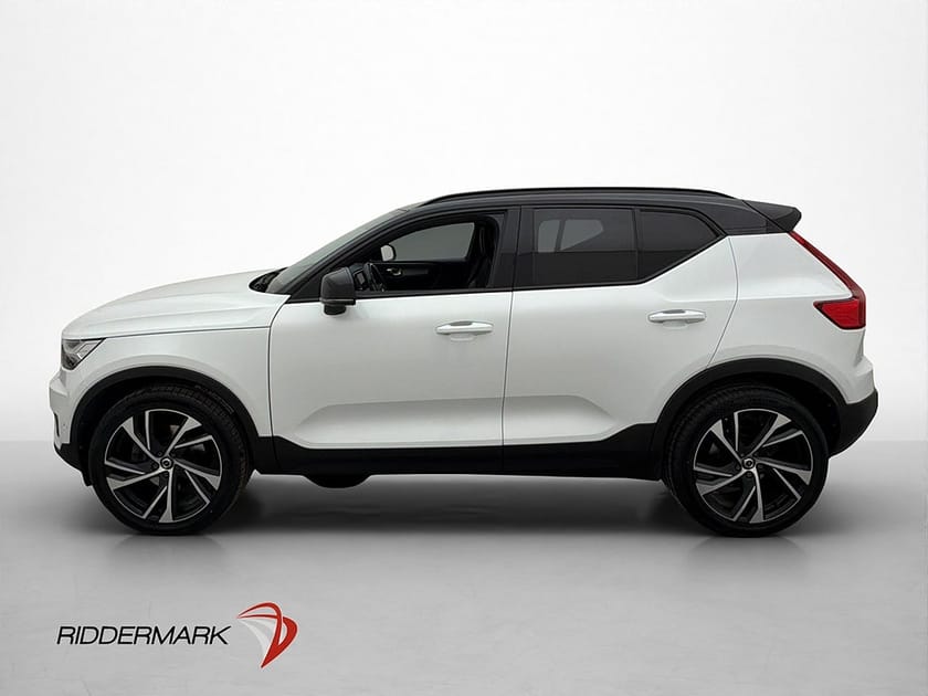 Bild 4 av Volvo XC40 D4 AWD 190hk R-Design Pano H/K  360° D-Värm Drag