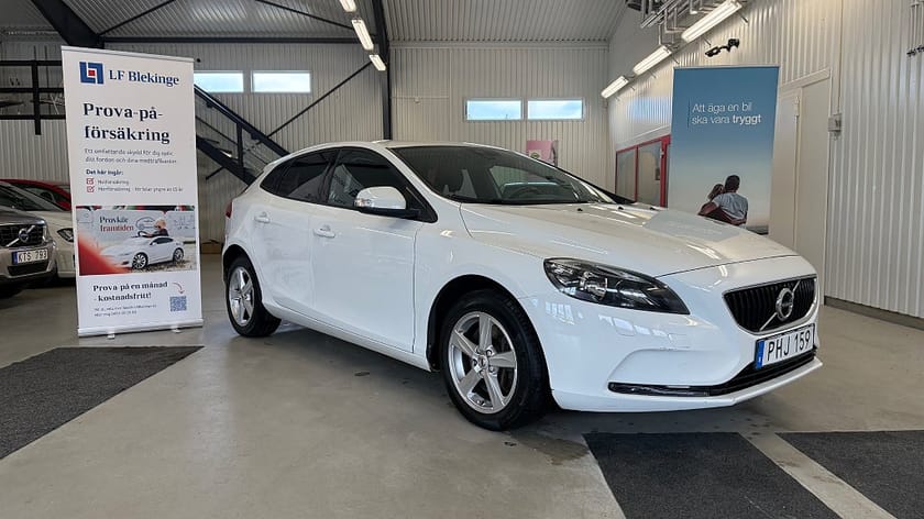 Bild 1 av Volvo V40 D2 Geartronic, 120hk Kinetic, Drag *Drag*