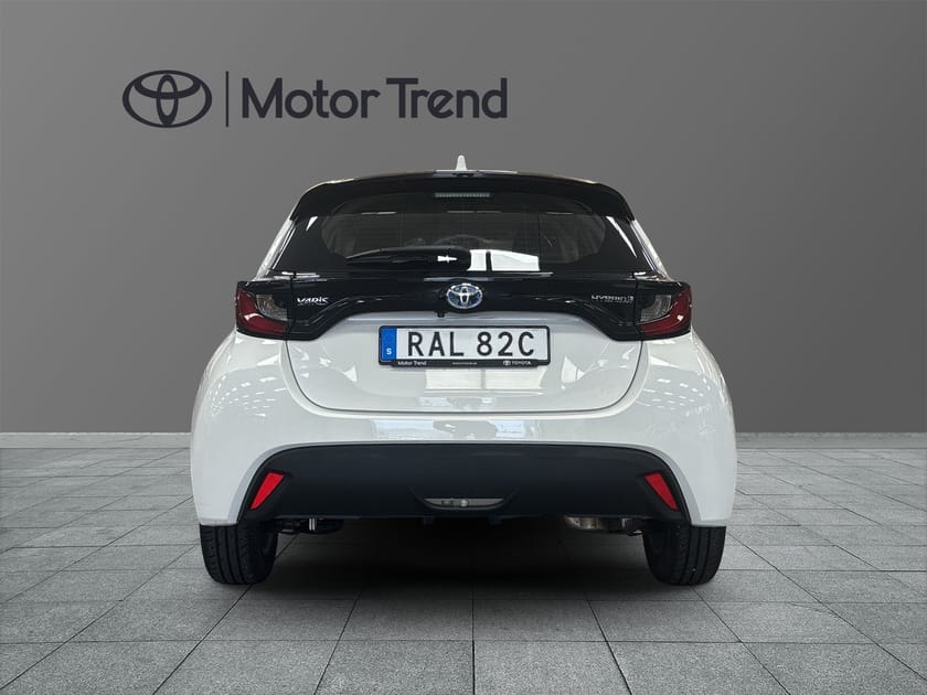 Bild 5 av Toyota Yaris Hybrid 1,5 5D ACTIVE CZ S+V-HJUL MV