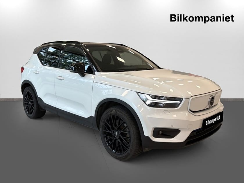 Bild 3 av Volvo XC40 Recharge P8 AWD Core (Vinterhjul, Dragkrok, H/K-ljud)
