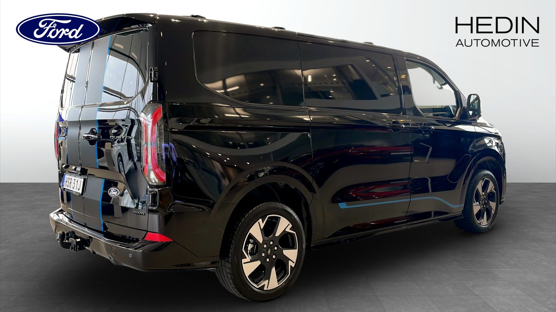 Ford E-Custom SPORTS VAN 2026, bild 2/18