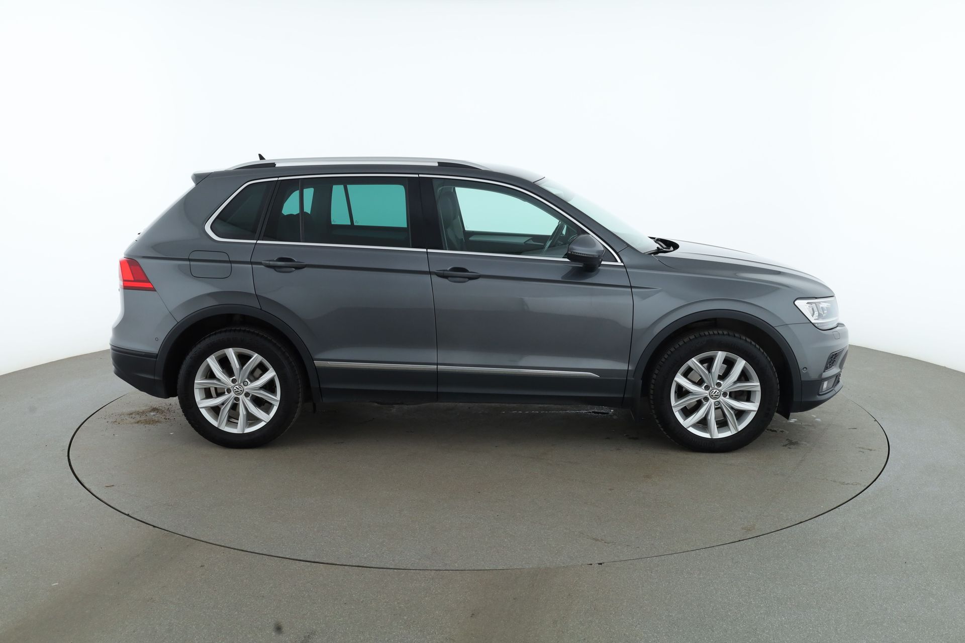 Volkswagen Tiguan 2.0 TSI OPF 4Motion 2020, bild 7/44