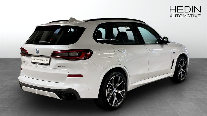 Bild 2 av BMW X5 xDrive45e iPerformance G05 Luftfjädring, M sport, Komfort acces, Head up