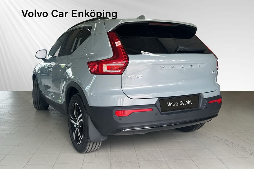 Bild 4 av Volvo XC40 B3 FWD Bensin Plus Dark