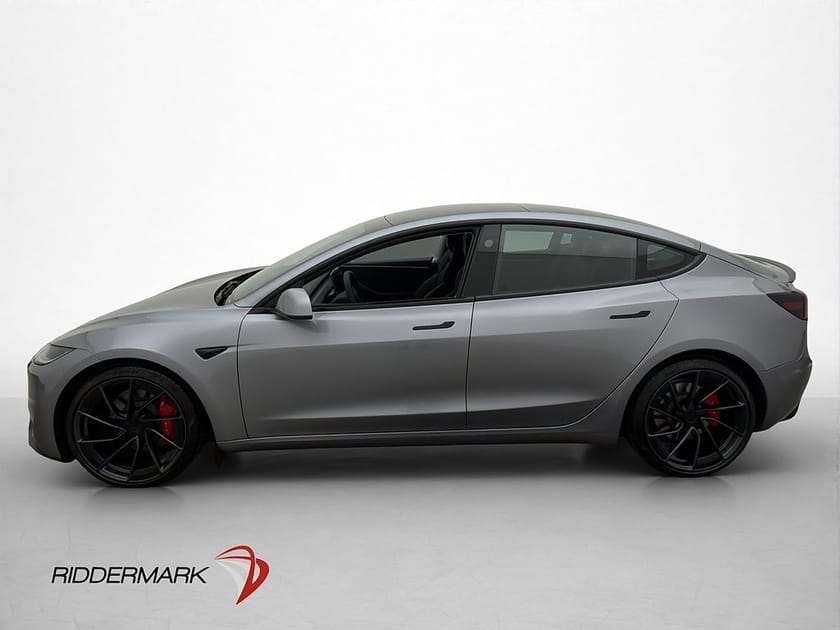 Bild 5 av Tesla Model 3 Performance Bakre-Display Svensksåld MOMS