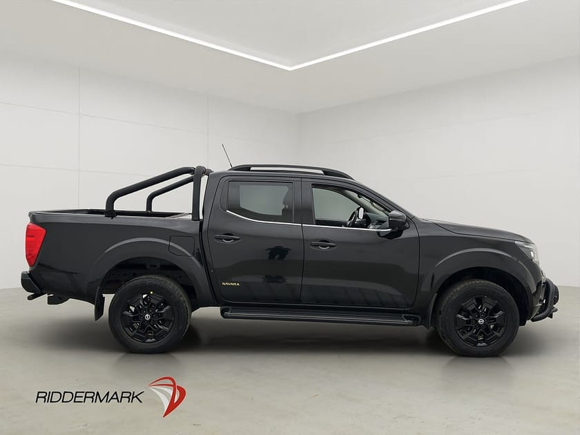 Bild 2 av Nissan Navara Dubbelhytt N-Guard 4WD Taklucka Dragkrok Skinn CARPLAY