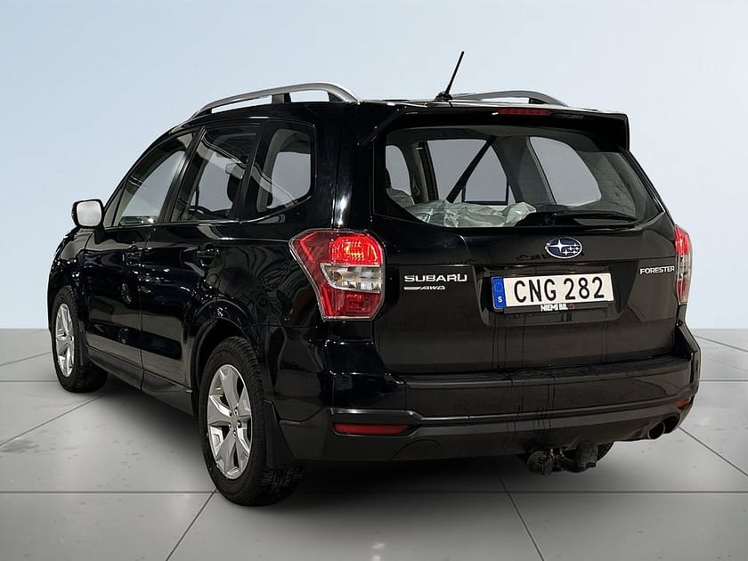 Bild 5 av Subaru Forester 2.0 4WD Dragkrok Motorvärmare Kamera Extraljus S/V-hjul