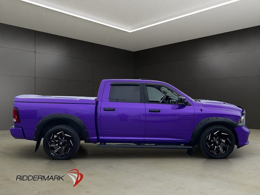 Bild 2 av RAM 1500 Crew Cab Dodge Sport V8 4x4 Värmare Drag Skinn Taklucka STUK