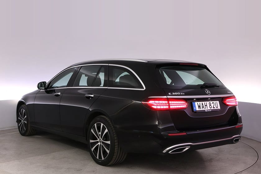 Bild 4 av Mercedes-Benz E 300 T de 4MATIC 4M Avantgarde Pano 360 Burmester