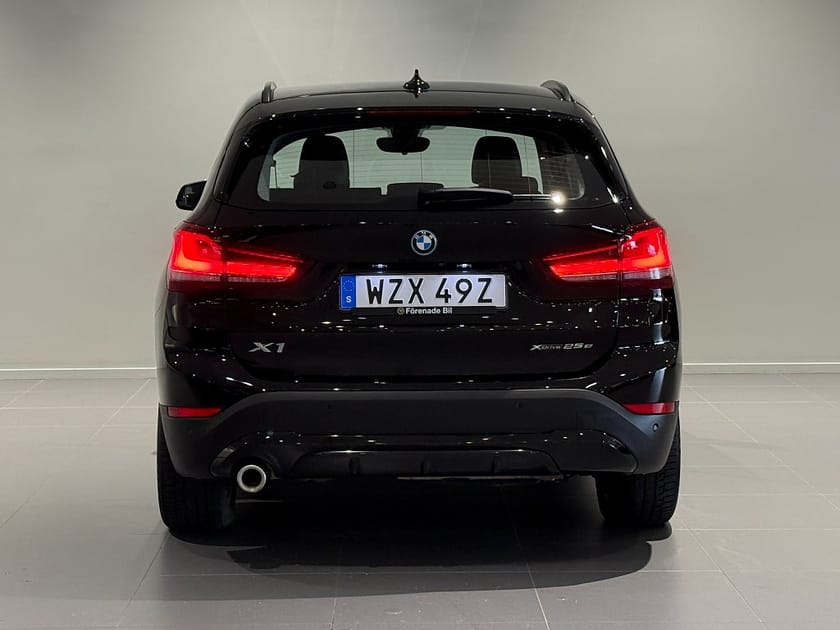 Bild 4 av BMW X1 xDrive25e Sport Line Elstol m minne Adpt Farth Head-up
