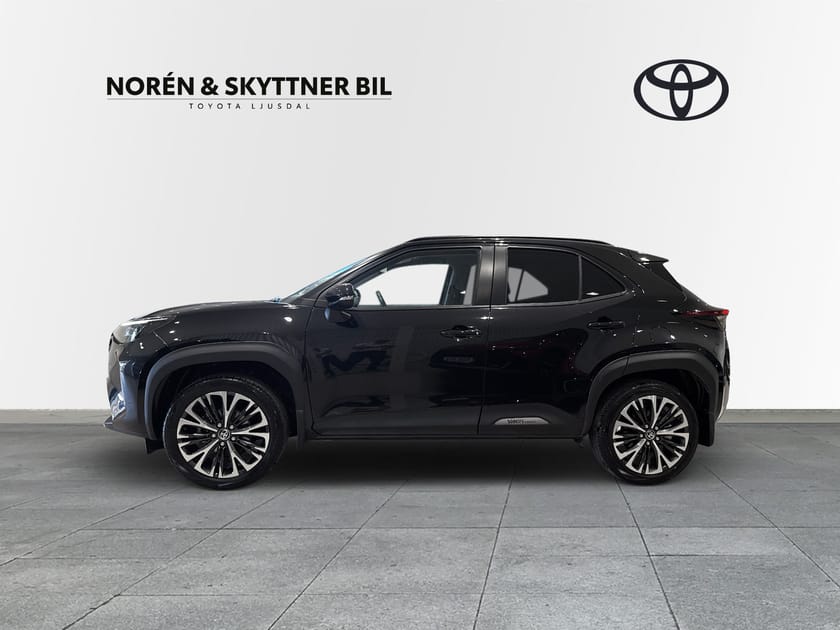 Bild 4 av Toyota Yaris Cross Hybrid 130 AWD-i 1,5 Style /Vhjul