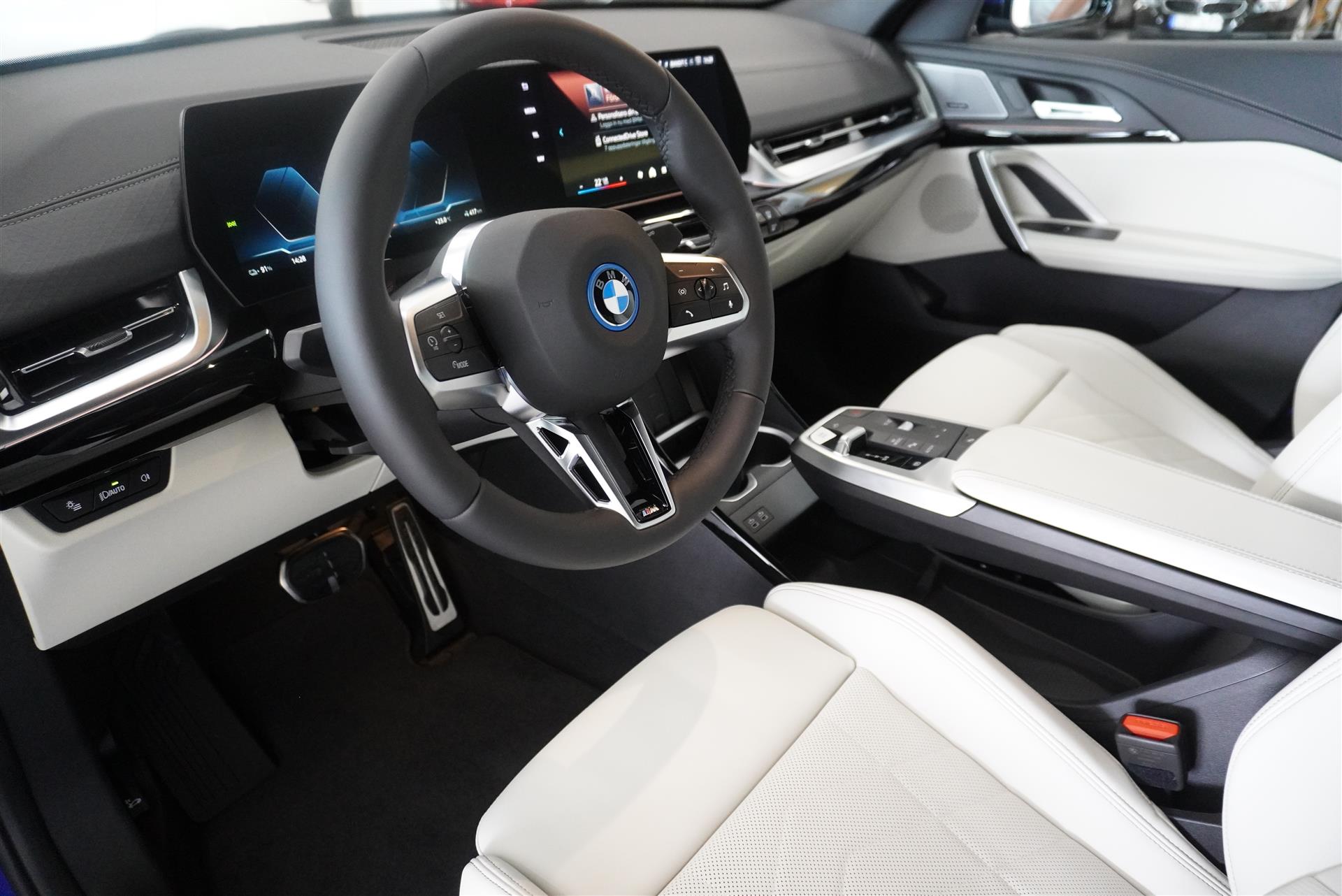 BMW iX2 eDrive20, 204ps, 2027