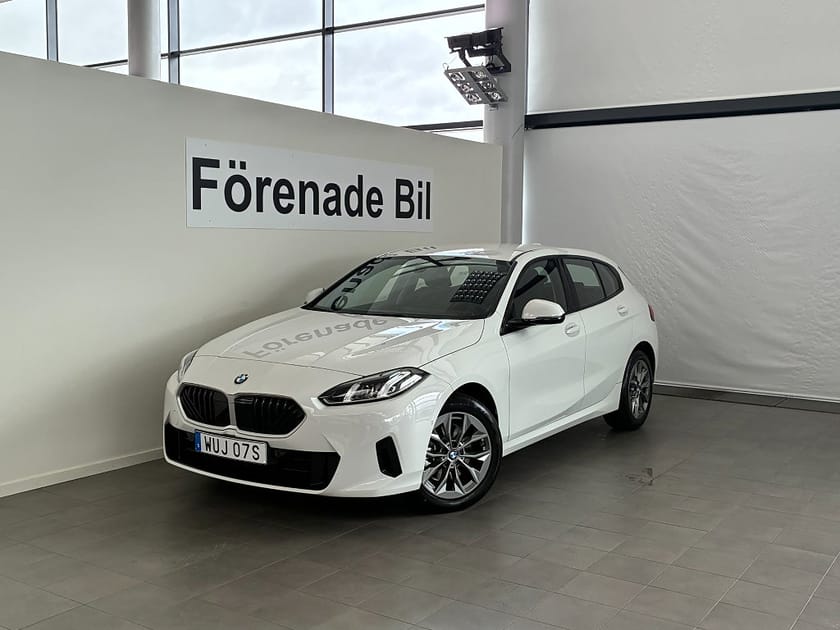 Bild 1 av BMW 120 Automat Backkamera 17" Drive/Park Assist