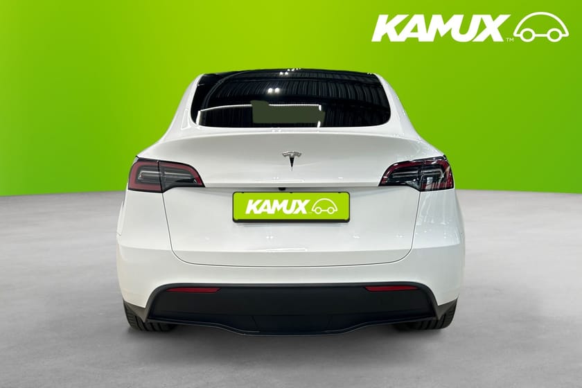 Bild 5 av Tesla Model Y Standard Range RWD Moms 299 HK