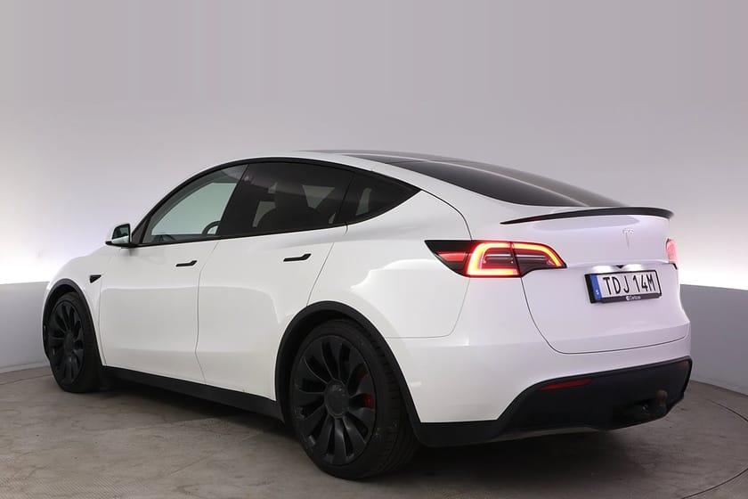 Bild 4 av Tesla Model Y Performance Autopilot Panorama Drag