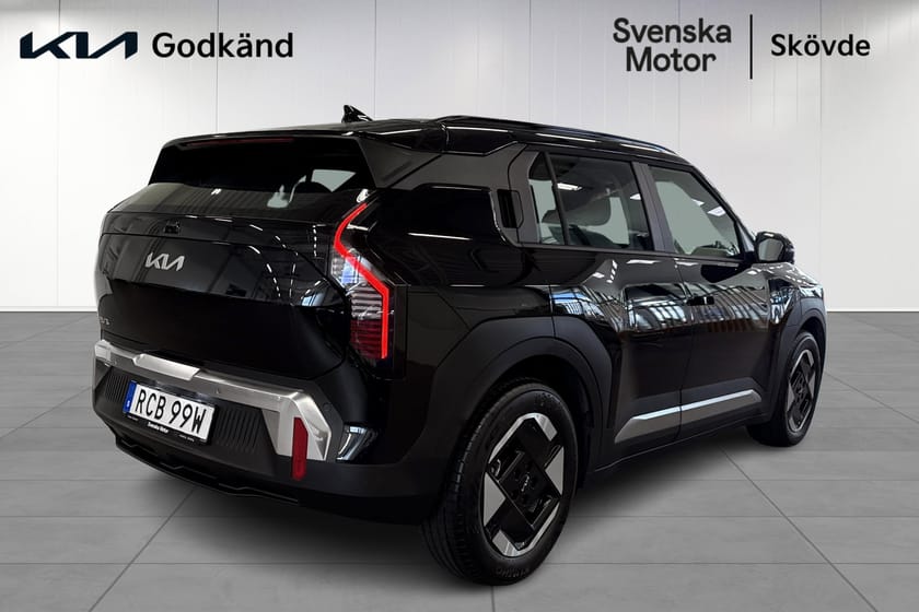 Bild 4 av Kia EV3 Long Range 2025 – Svart | Endast 1 131 mil | Räckvidd, teknik & komfort toppklass
