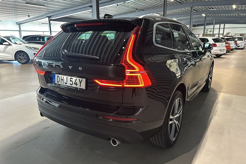 Bild 4 av Volvo XC60 B4 Momentum Advanced SE Backkamera Värmare H/K Navi Eu6