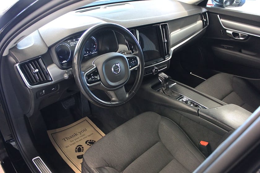 Bild 2 av Volvo V90 D4 SE Advanced Momentum
