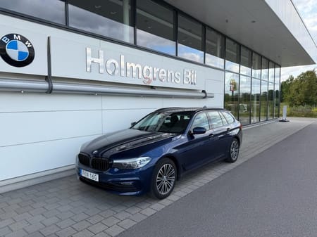 BMW 520d xDrive Touring Sportline Backkamera Dragkrok Navi HiFi