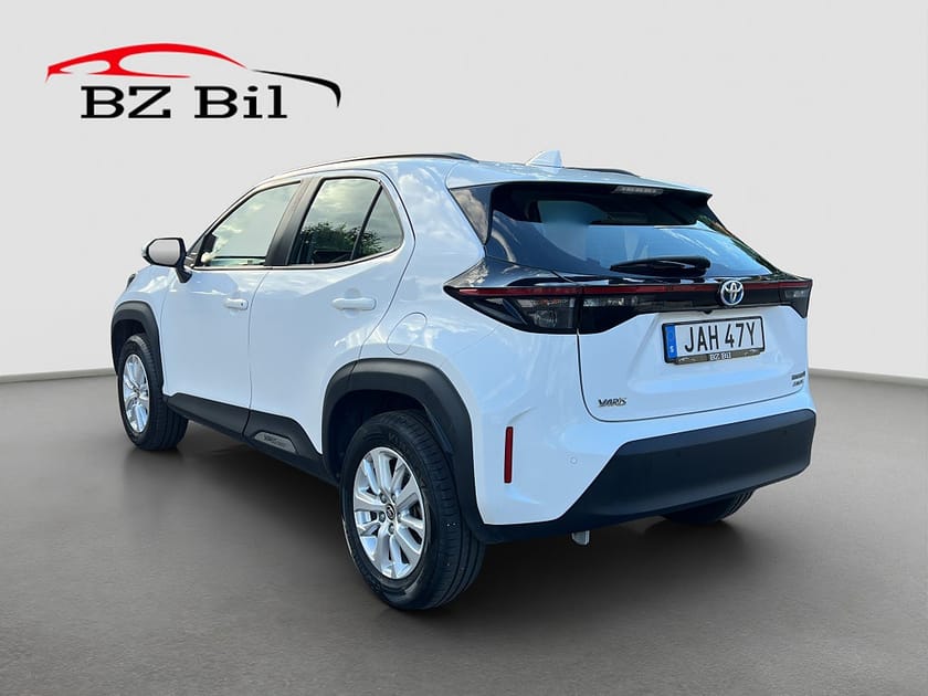 Bild 3 av Toyota Yaris Cross Hybrid AWD-i AWD Active B-Kamera MOMS M&K Värmare