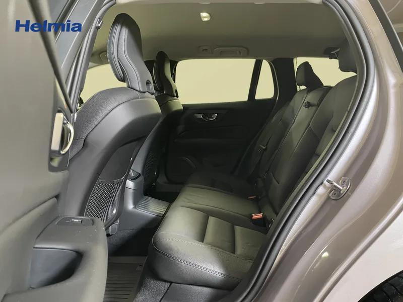 Bild 12 av 18 – Volvo V60 T6 Plus Dark Nordic Edition Plus Nordic Edition