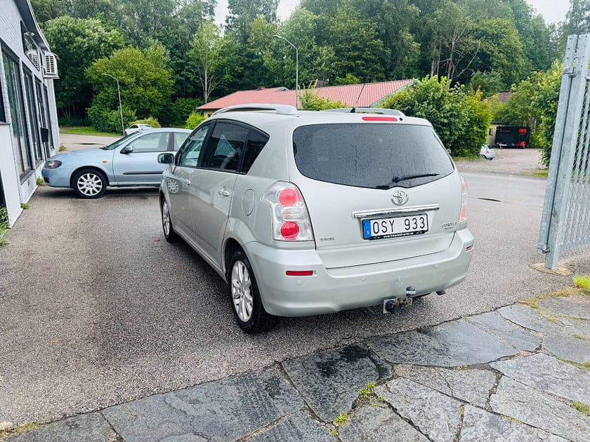 Bild 4 av Toyota Corolla Verso 1.8 VVT-i 129HK 7-SITSIG / DRAG