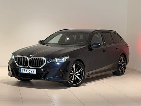 BMW 530e xDrive Touring xDrive, Driving Pro, Parking Plus, Harman Kardon, 20"