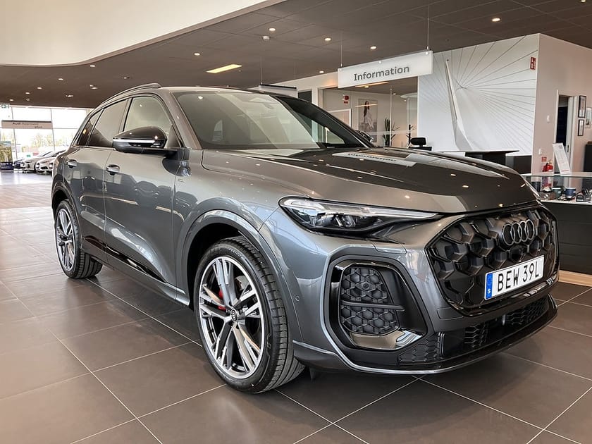 Bild 1 av Audi Q5 e-hybrid quattro Sportback SUV 367hk Luft 21"