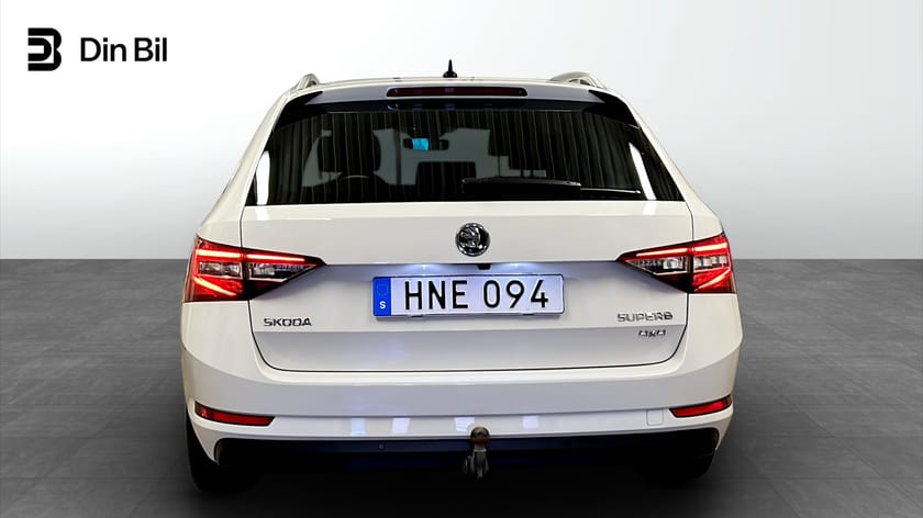 Bild 5 av Škoda Superb Kombi L&K TDI190 DSG 4X4 / Drag / Värmare / Pano