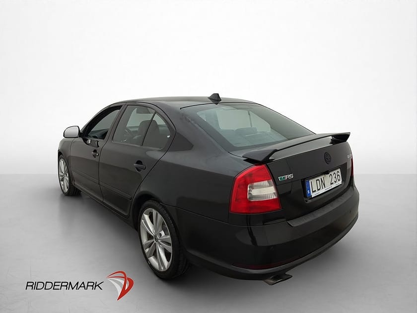 Bild 5 av Škoda Octavia RS Skoda 2.0 TSI Taklucka Halvskinn Kamera P-Sensor