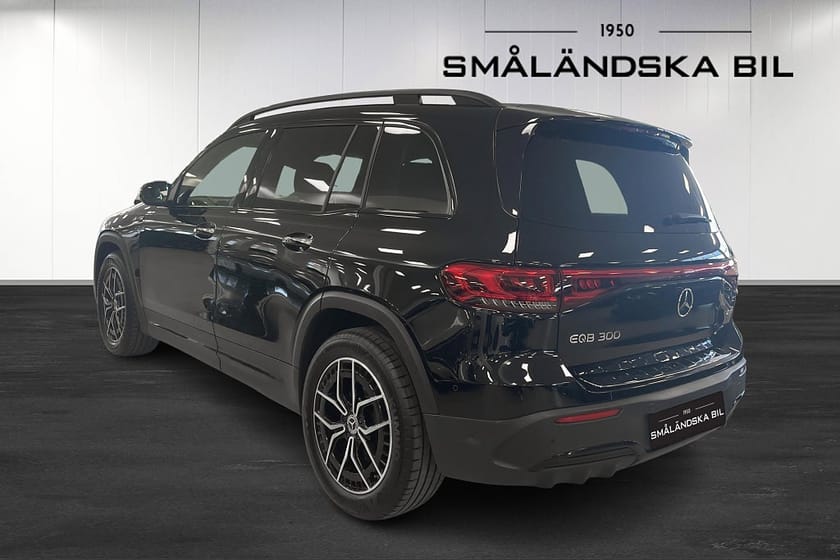 Bild 3 av Mercedes-Benz EQB 300 4MATIC AMG Line