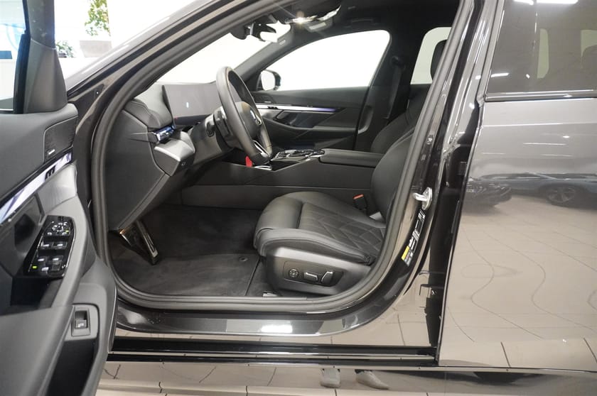 Bild 2 av BMW 530e xDrive Touring