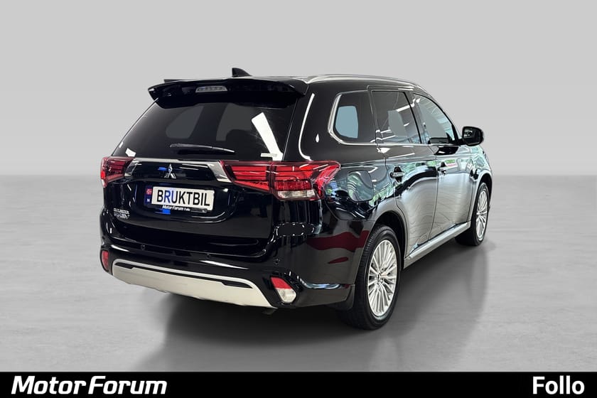 Bilde 5 av Mitsubishi Outlander PHEV 4WD / Instyle+ / Skinn / Varme seter/ 360 ryggekamera/