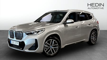 BMW iX1 xDrive30 M-Sport Navi Tonade rutor Värmare