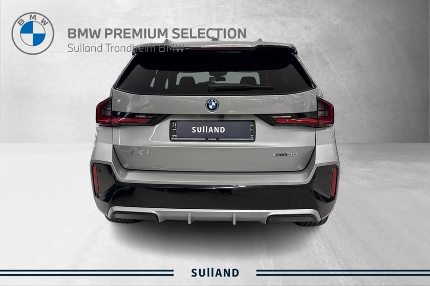 Bilde 4 av BMW iX1 xDrive30 M-sport pro / Adaptiv M-Chassi / Harman / HUD