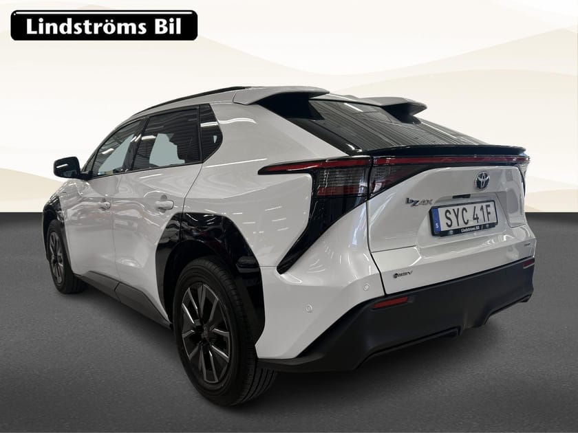 Bild 4 av Toyota bZ4X AWD EXECUTIVE JBL V-HJUL MOMS