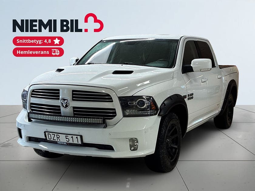 Bild 1 av RAM 1500 Crew Cab Dodge 5.7 V8 HEMI 4x4 Drag Mvärme Bkamamera Navi S&V
