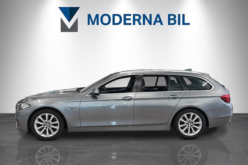 Bild 3 av BMW 520d xDrive Touring 190hk AWD Steptronic M-ratt Dragkrok Skinn PDC Nyservad