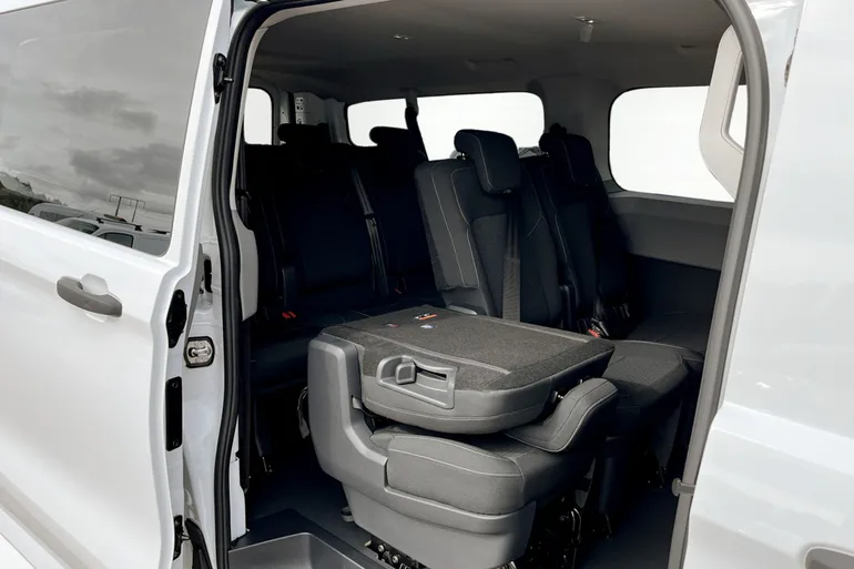 Ford Transit Custom 320 Kombi