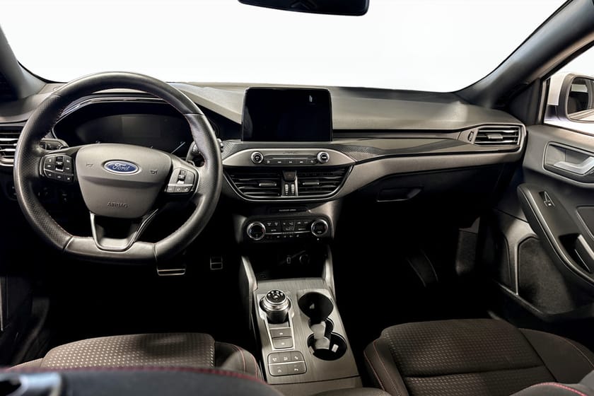 Bild 4 av Ford Focus Kombi St-Line 1.0 EcoBoost 125hk Aut