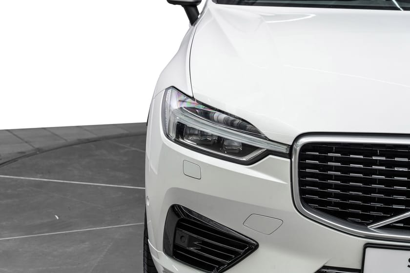 Bilde 4 av Volvo XC60 T8 AWD R-design/B&W/Krok/Navi/Luft/360kam/HUD/LED/Pano